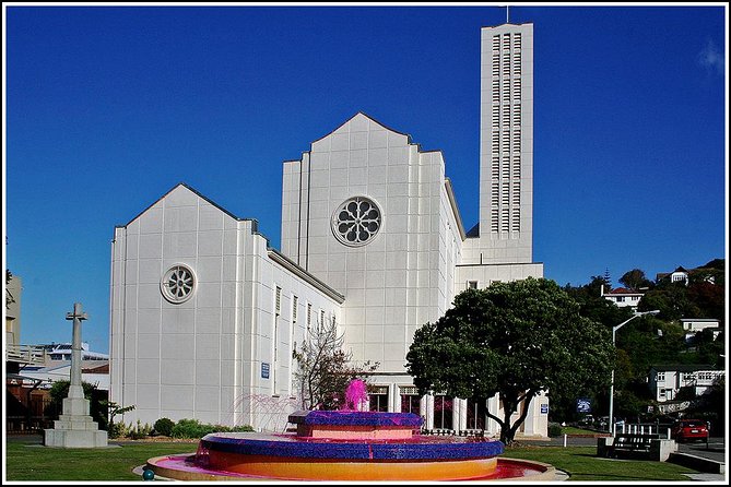 2.5-Hour Napier Art Deco Tour - Landmarks and Districts