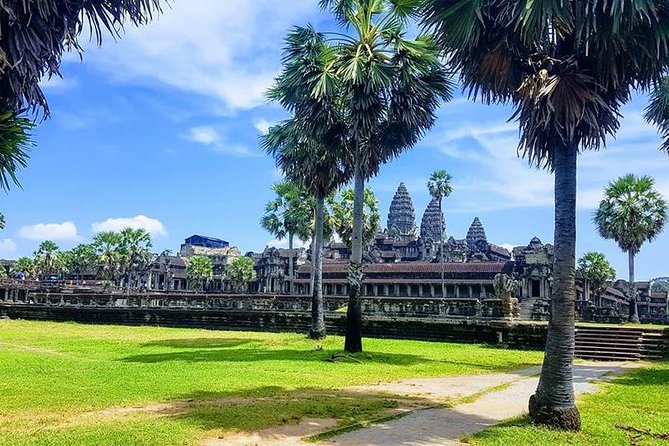 2-Day Temples With Sunrise Small Group Tour of Siem Reap - Cultural Experience and Tour Highlights