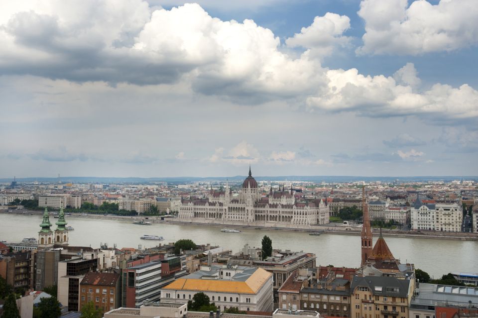 3-Hour Orientation Walking Tour of Buda and Pest - Booking Information