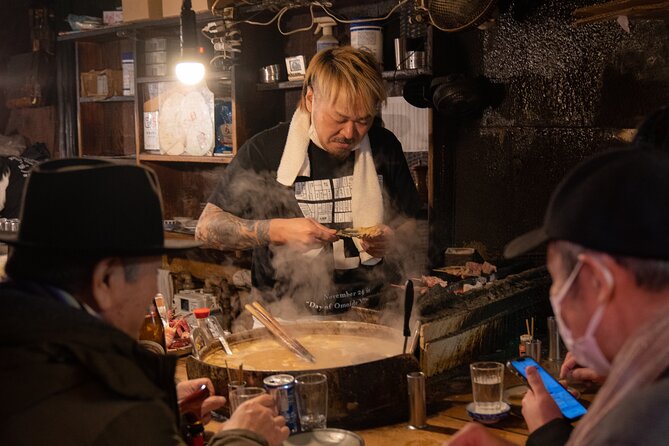 3-Hours Tokyo Local Bar & Izakaya Crawl in Shinjuku Area - Exclusive Izakaya in Golden Gai