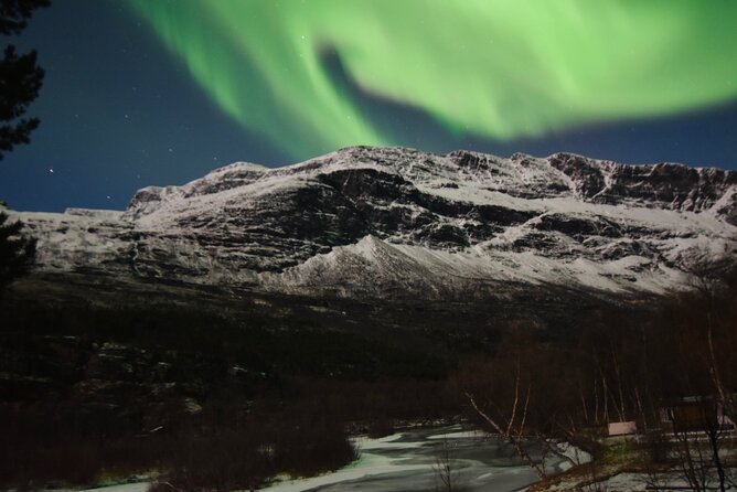 4 Days, 3 Countries Tour: Northern Lights and Moose - Accommodation and Meals