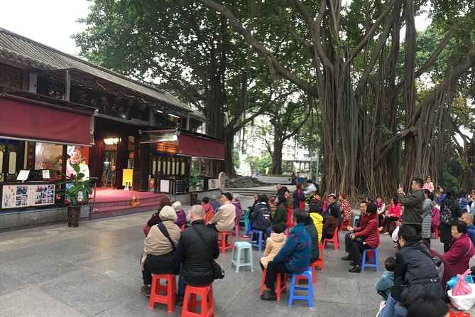 5-Hour Sai Kwan Walking Tour With Unique Food Tasting - Memorable Sights and Bites