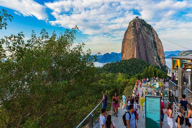 A Day in Rio: Christ the Redeemer, Sugarloaf Mountain, Selaron With Lunch - Tour Guide Insights