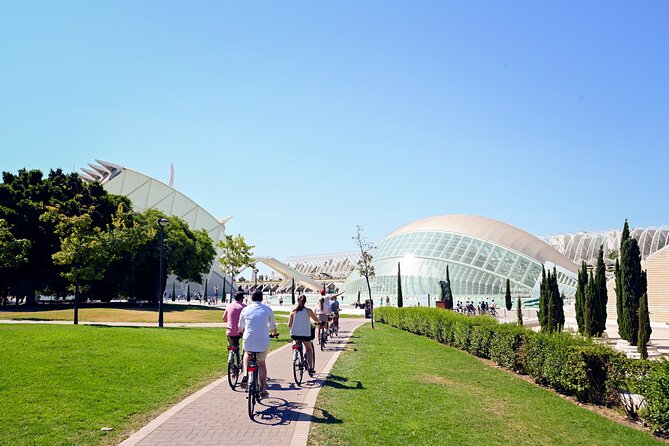 A Short Trip Excursion by Bike in Valencia! - Common questions