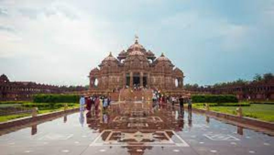 Akshardham Temple Evening Tour With Musical Fountain - Location Details