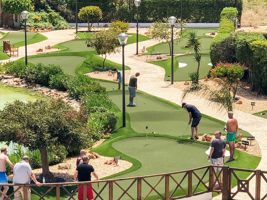 Albufeira: MiniGolf Adventure Park Entry Ticket - Location and Amenities