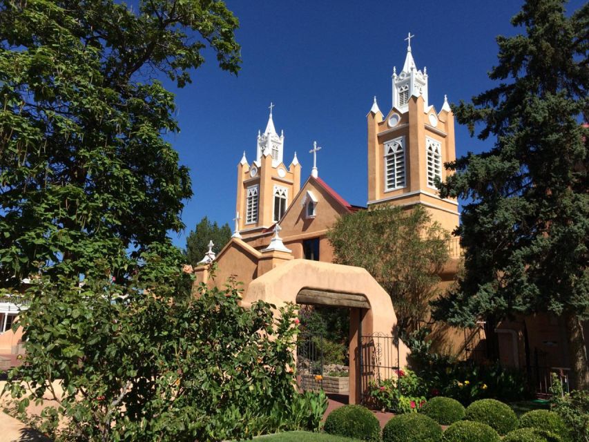 Albuquerque's Timeless Wonders: From Plazas to Museums - Chapel of Our Lady Visit