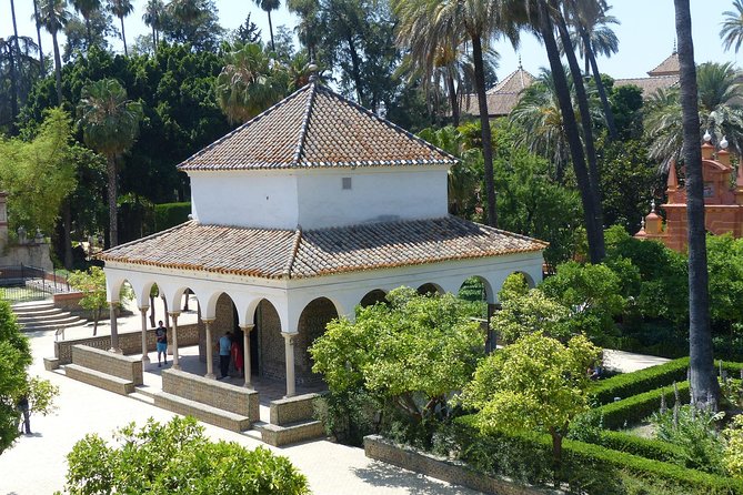 Alcázar and Jewish Quarter Guided Walking Tour in Seville - Booking and Logistics