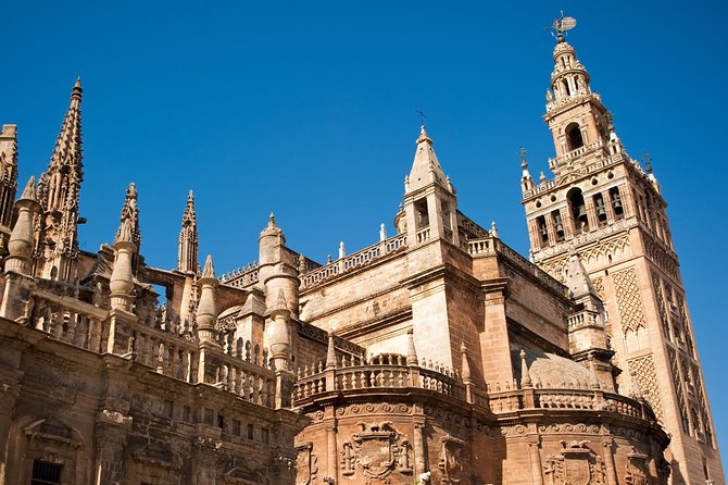 Alcazar, Cathedral and Giralda With Entrance Included - Giralda Exploration