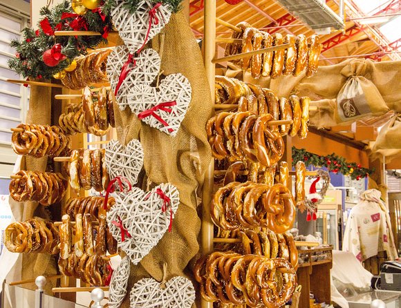 Alsace Christmas Markets Private Day Tour With Colmar From Strasbourg - Reviews and Feedback