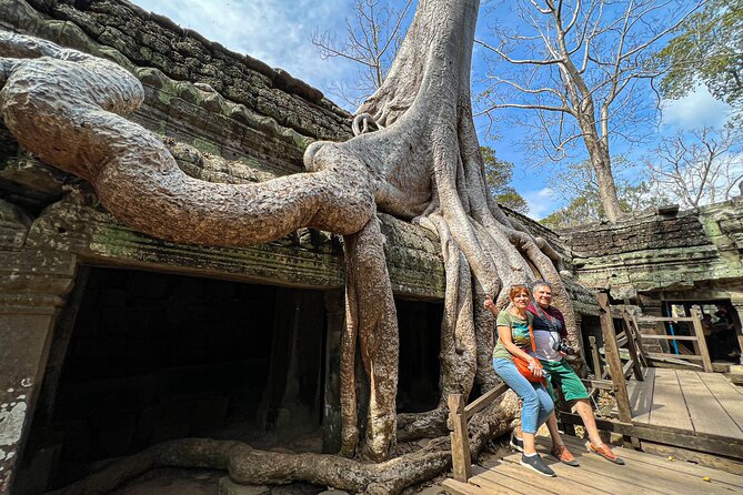 Angkor Wat 5-Day Guided Tour & Preah Vihear - Meals Included