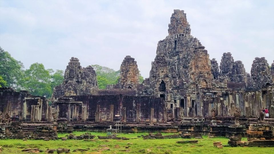 Angkor Wat Private Day Tour With Watching Sunset at Temple - Similar Activities in Siem Reap