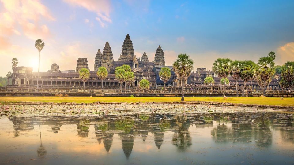 Angkor Wat Small Tour With Sunset Private Tuk-Tuk - Logistics and Pickup Details
