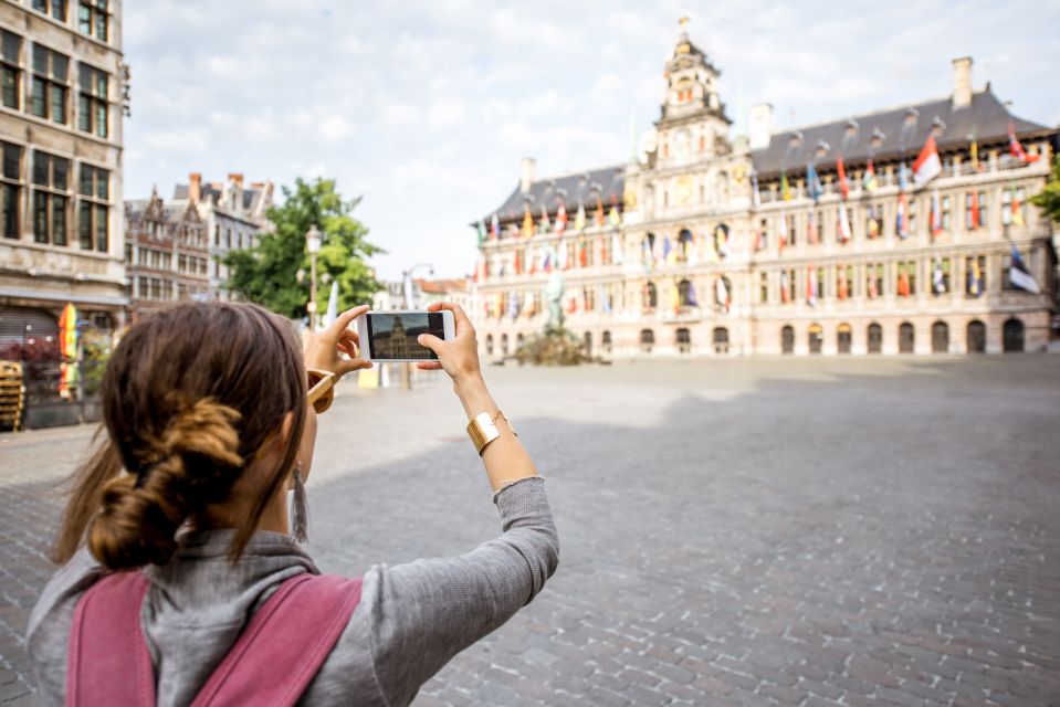 Antwerp: Insta-Perfect Walk With a Local - Included in the Experience