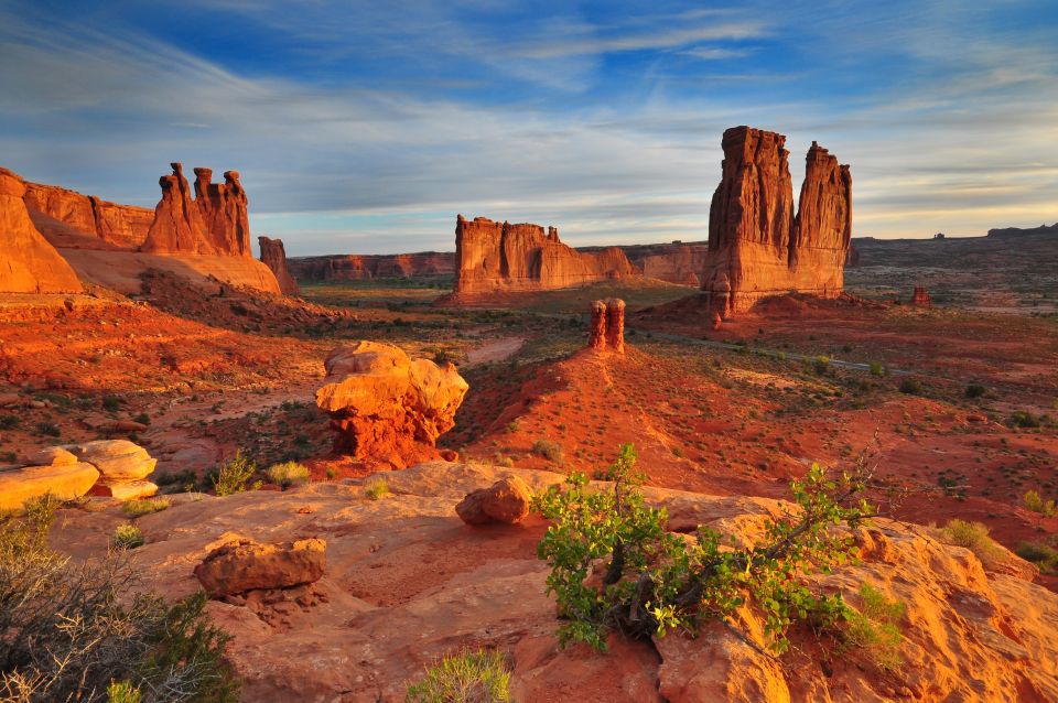 Arches National Park: Sunset Pavement Van Tour - Logistics and Requirements