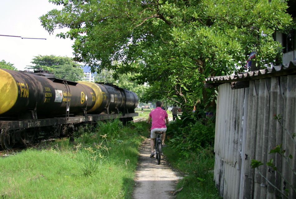 Bangkok: City Culture Half-Day Bike Tour - Review Summary