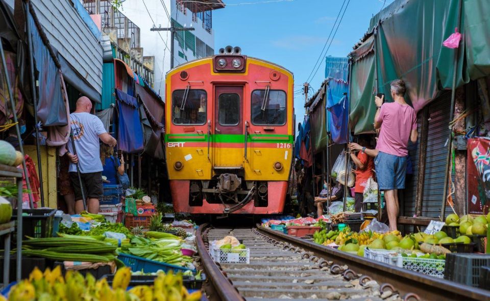 Bangkok : Damnoen Saduak & Train Market Car Excursion - Tips for a Memorable Experience