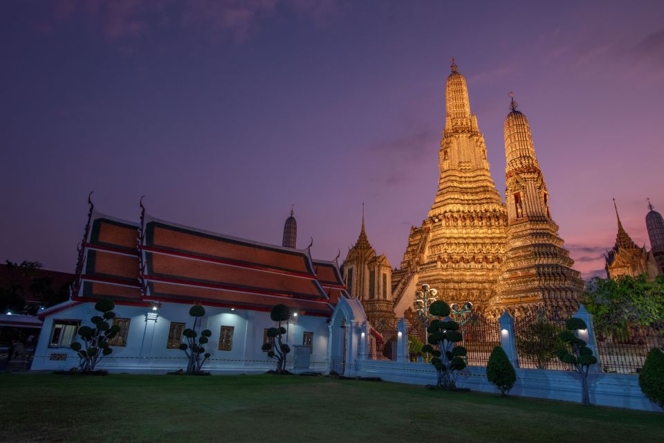 Bangkok: Wat Pho and Wat Arun Guided Walking Tour - Guide Review