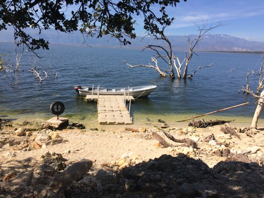 Barahona: Lake Enriquillo Discovery Tour - Location Details