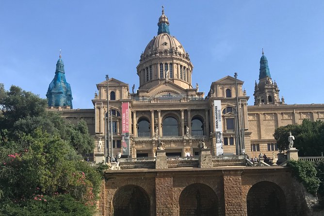 Barcelona E-Bike Tour: Montjuic Hill and Gothic Quarter - Meeting and Pickup Details