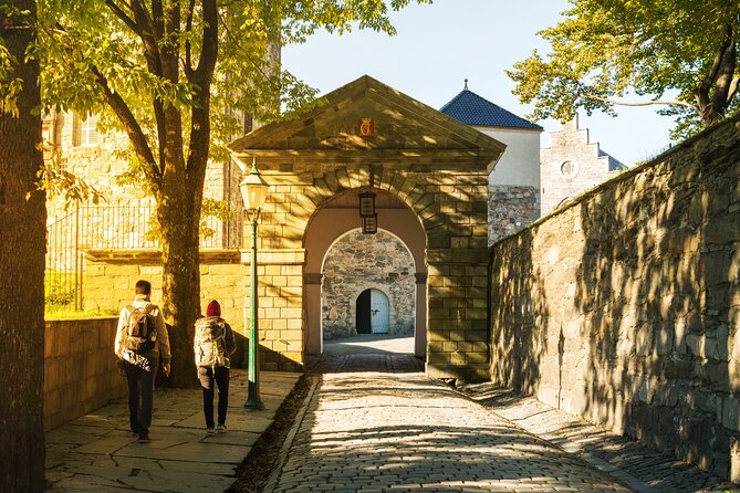 Bergen Highlights: Bryggen, Fløibanen, and Fortress Tales - Fløibanen Sunset Experience