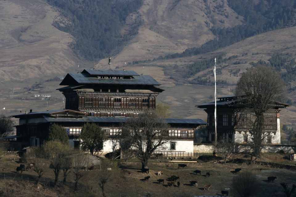 Bhutan: 15 Day Best of Bhutan - Gasa Adventure and Hot Springs
