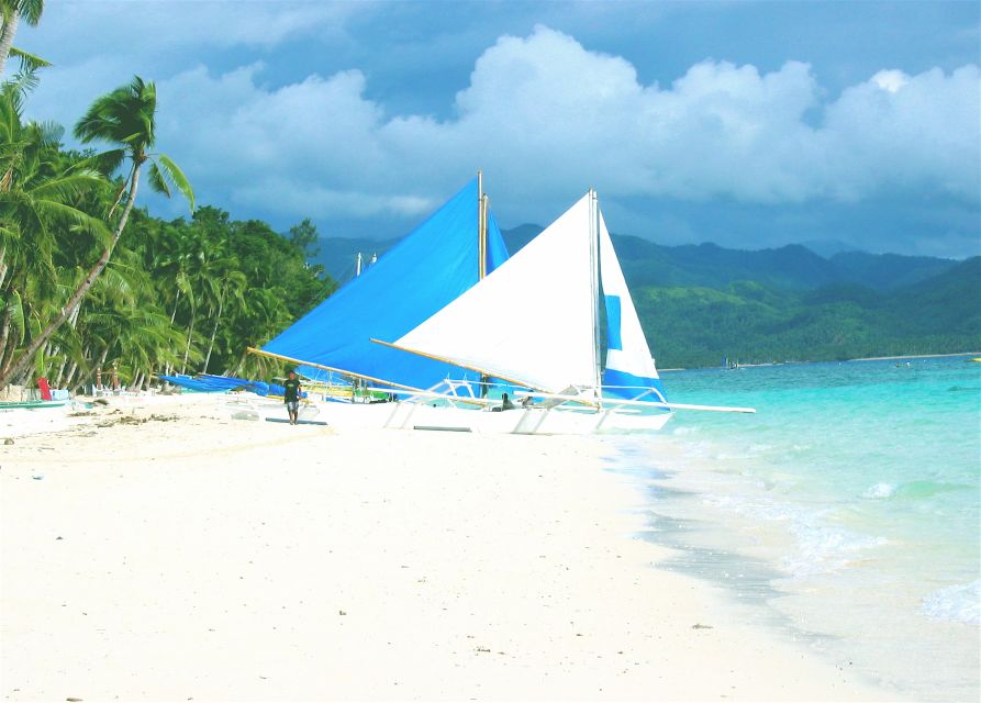 Boracay: Private Traditional Bamboo Boat Sailing Tour - Free Cancellation Policy