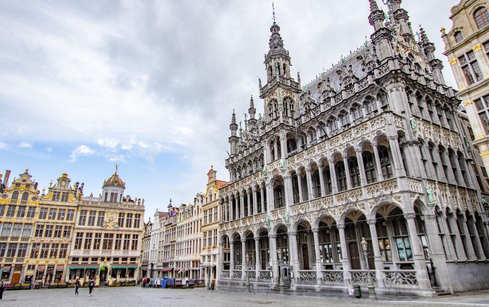 Brussels: Private Architecture Tour With a Local Expert - Reservation Information