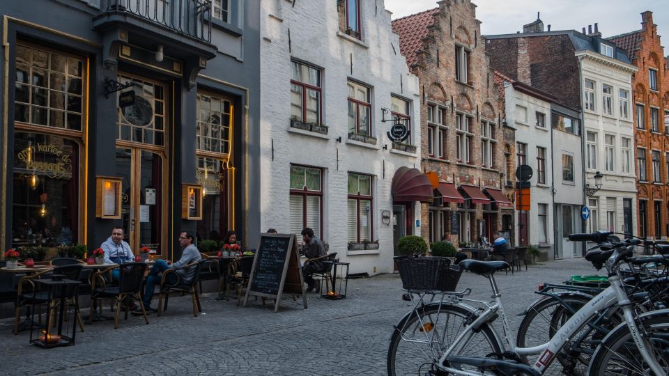 Brussels: Private Trip to Bruges & Food Tour With 6 Tastings - Location & Exploration