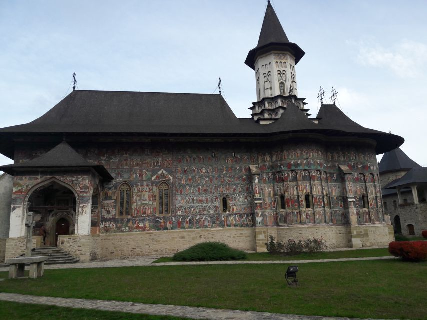 Bucharest: 6-Day Transylvania and Bucovina Experience - Accommodations and Meals Included