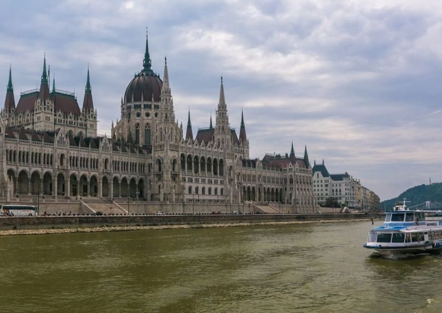 Budapest: 4-Hour Guided Bus Tour With River Cruise - Booking Information and Flexibility