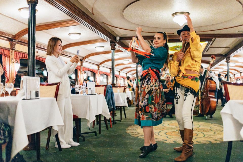 Budapest: Dinner Cruise With Live Music and Folk Dance Show - Inclusions