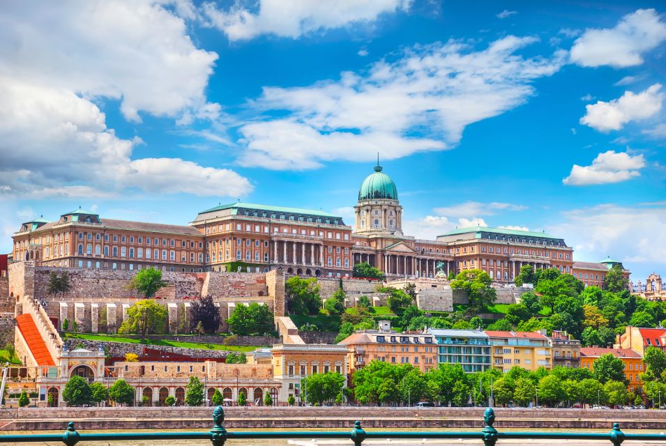 Budapest: Downtown Budapest Smartphone Audio Guide - Common questions