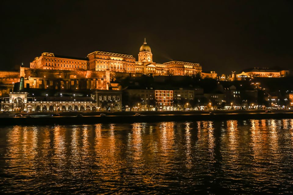 Budapest: Evening Cruise Including Drinks and Live Music - Review Summary