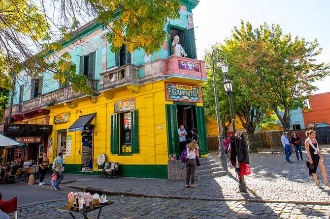 Buenos Aires Bike Tour: San Telmo and La Boca Districts - Guide Quality