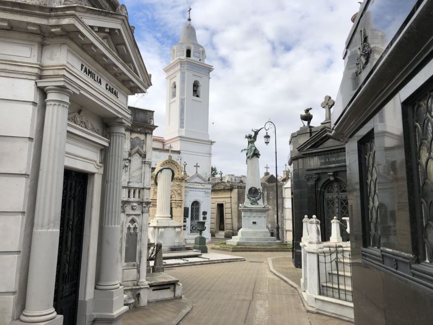 Buenos Aires: La Recoleta Cemetery Guided Tour in English - Customer Reviews