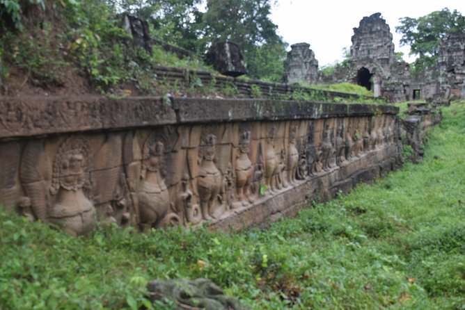 Cambodia Two Day Angkor Wat Tour  - Siem Reap - Dining and Refreshments