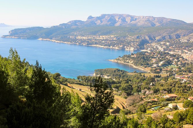 Cassis Ancient Fishing Port, Calanques & Spectacular Cap Canaille Private Tour - Cassis Port Discovery