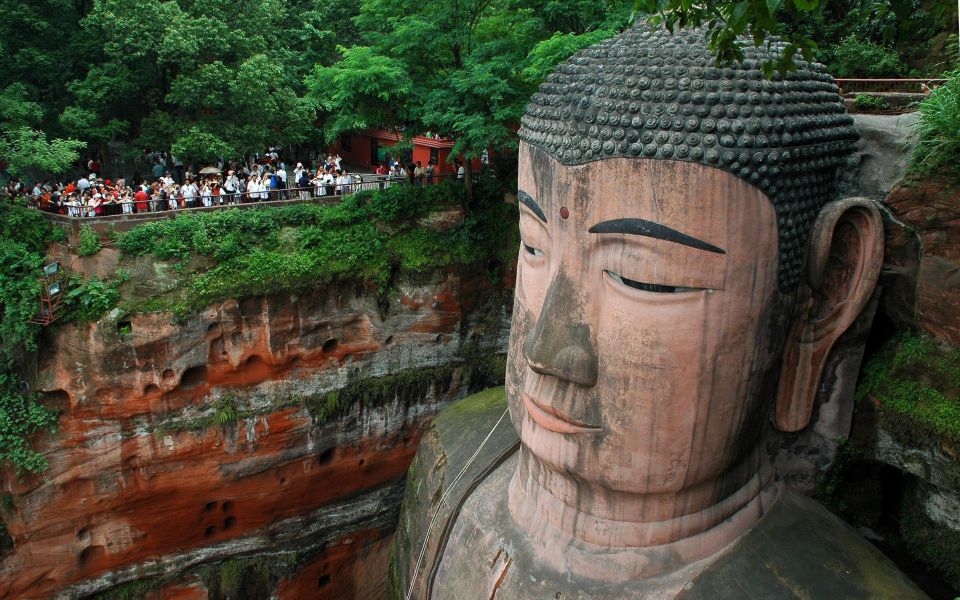 Chengdu Panda Base & Giant Buddha All Inclusive Private Tour - Additional Information