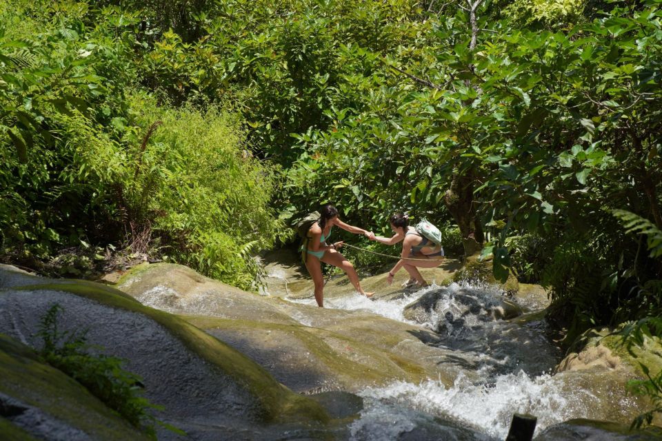 Chiang Mai: Bua Thong Sticky Waterfall and Huge Cave Tour - Pickup Information