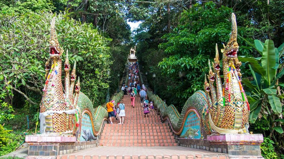 Chiang Mai: Doi Suthep and Hmong Village Half-Day Tour - Customer Reviews