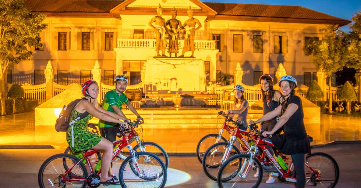 Chiang Mai's Highlights: Sightseeing Night Bike Tour - Reservation Benefits Offered