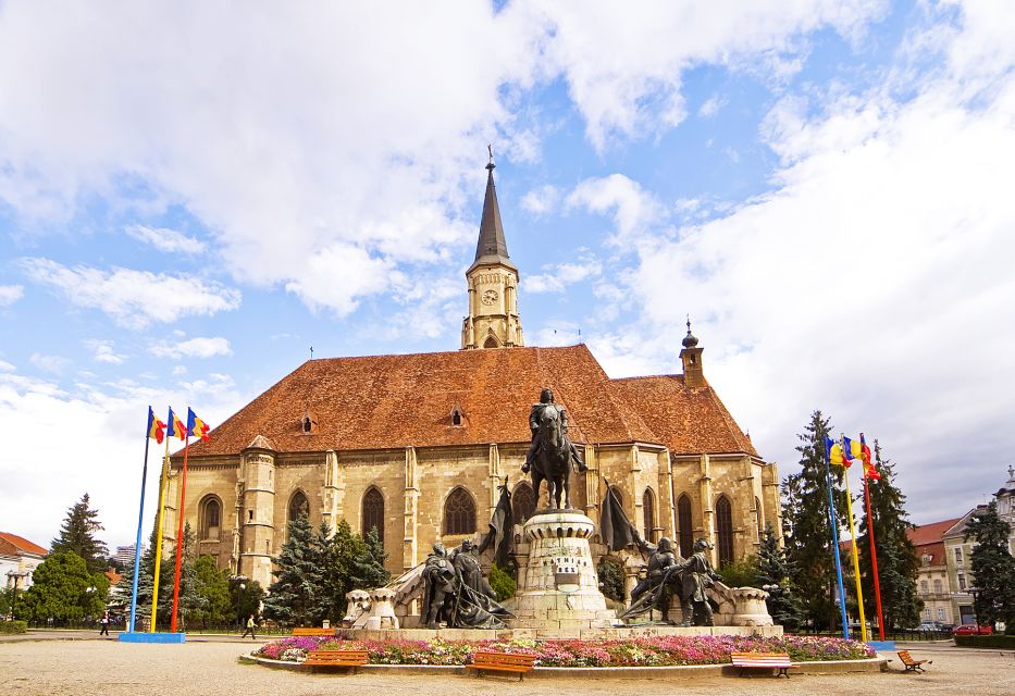 Cluj-Napoca: Turda Salt Mine & Alba Carolina Fortress Tour - Architectural and Historical Highlights