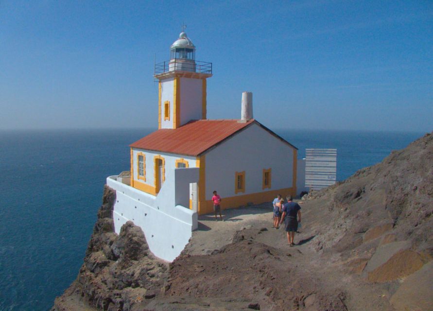 Coastal Hike to the Lighthouse - Pickup Service Inclusion