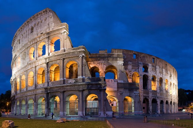 Colosseum and Roman Forum in English - Image and Media