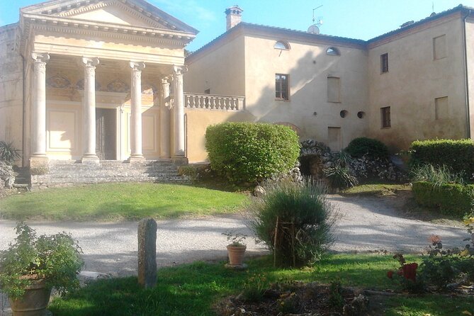 Cooking Class in a Historical Villa in Siena Provence - Villa Tour and Rustic Charm