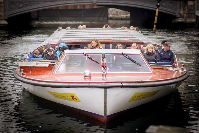 Copenhagen Sightseeing Classic Canal Tour With Live Guide - Ideal for Exploring Copenhagen