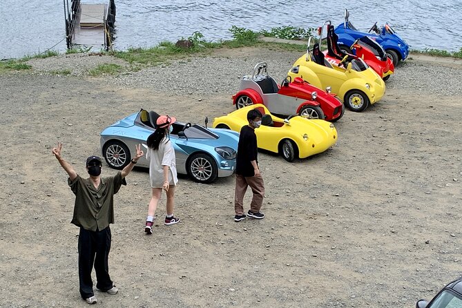 Cute & Fun E-Car Tour Following Guide Around Lake Kawaguchiko - Guides Expert Commentary