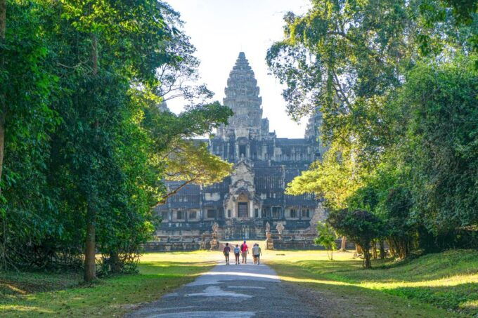 Cycle the Angkor Backroads Inclusive Lunch at Local House - Full Itinerary