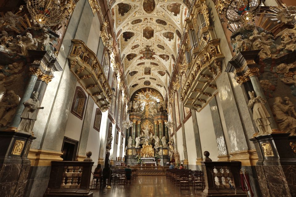 Czestochowa: Jasna Góra Monastery Full–Day Tour From Krakow - Itinerary and Experience Details